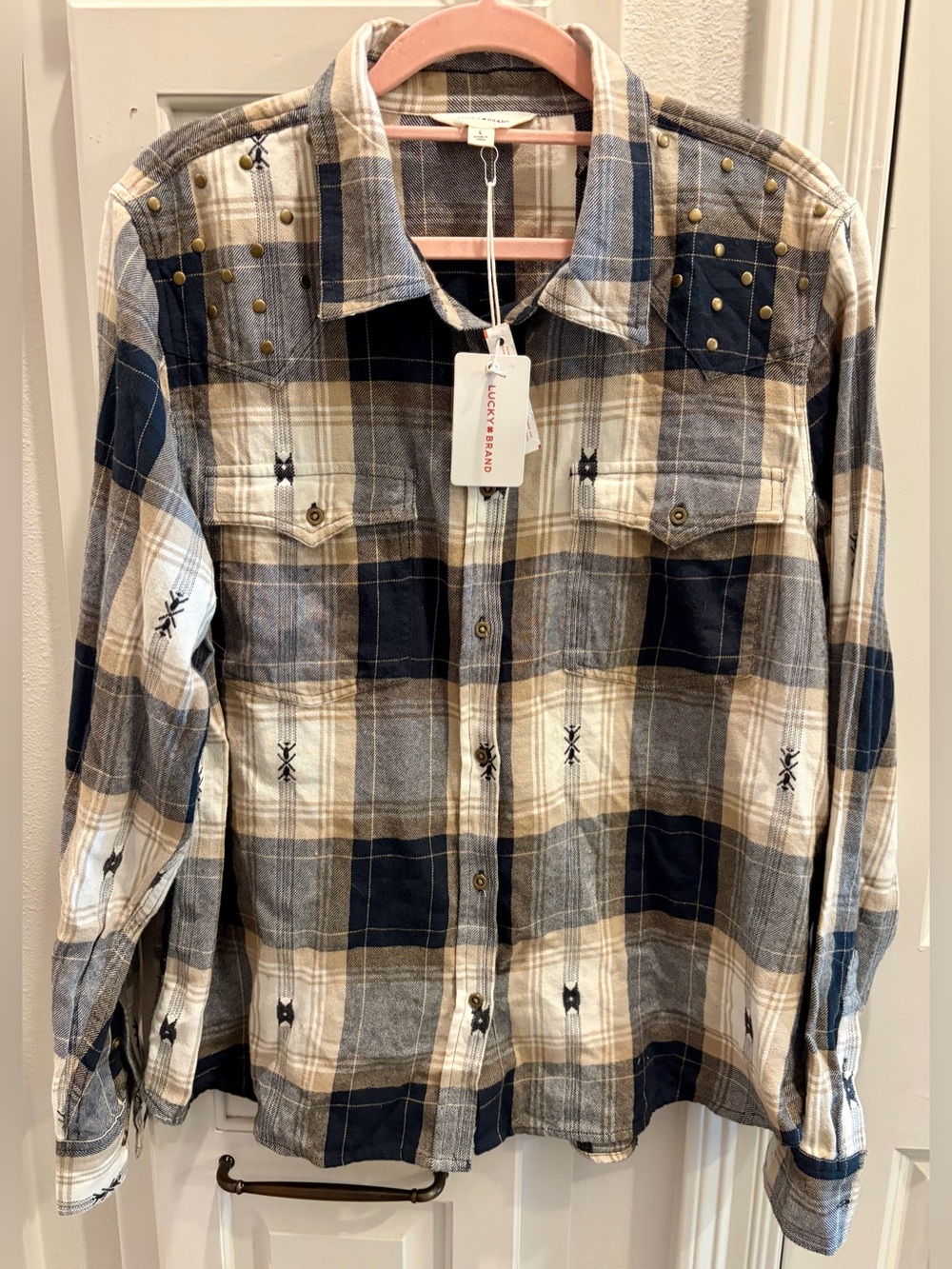 NWT LUCKY BRAND Women’s Size L Blue & Beige Plaid Button-Up Shirt w/brass studs